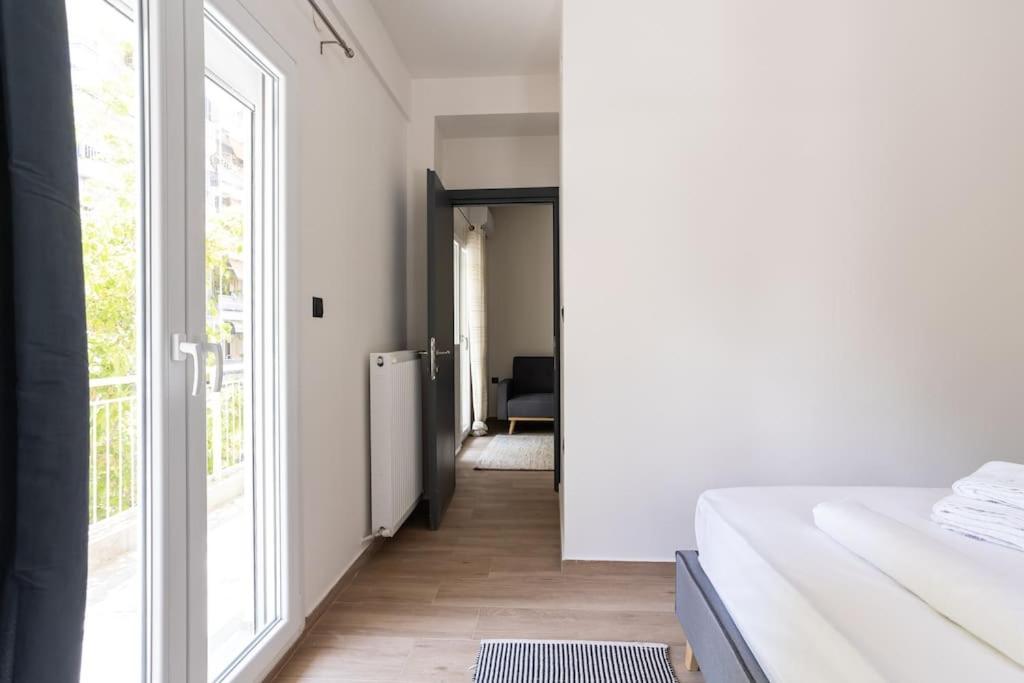 Downtown Stylish Apartment 4 Салоники Экстерьер фото